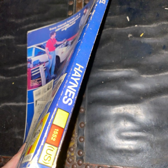 Haynes Hyundai Excel 1986-1993 automotive repair manual 1552 - Picture 7 of 12